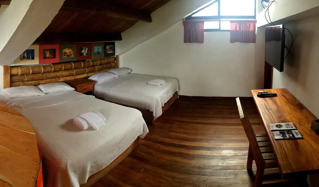 Galapagos House Hostel Puerto Ayora  Ecuador