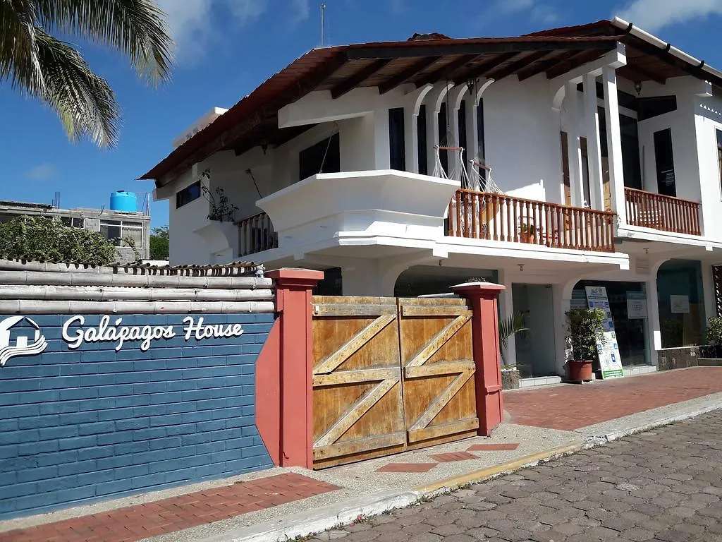Galapagos House Hostel location