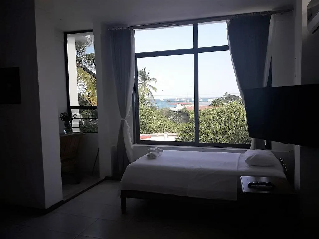 Galapagos House Hostel Puerto Ayora