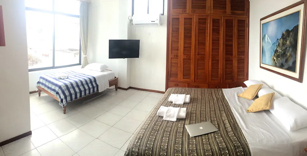 Galapagos House Hostel Puerto Ayora